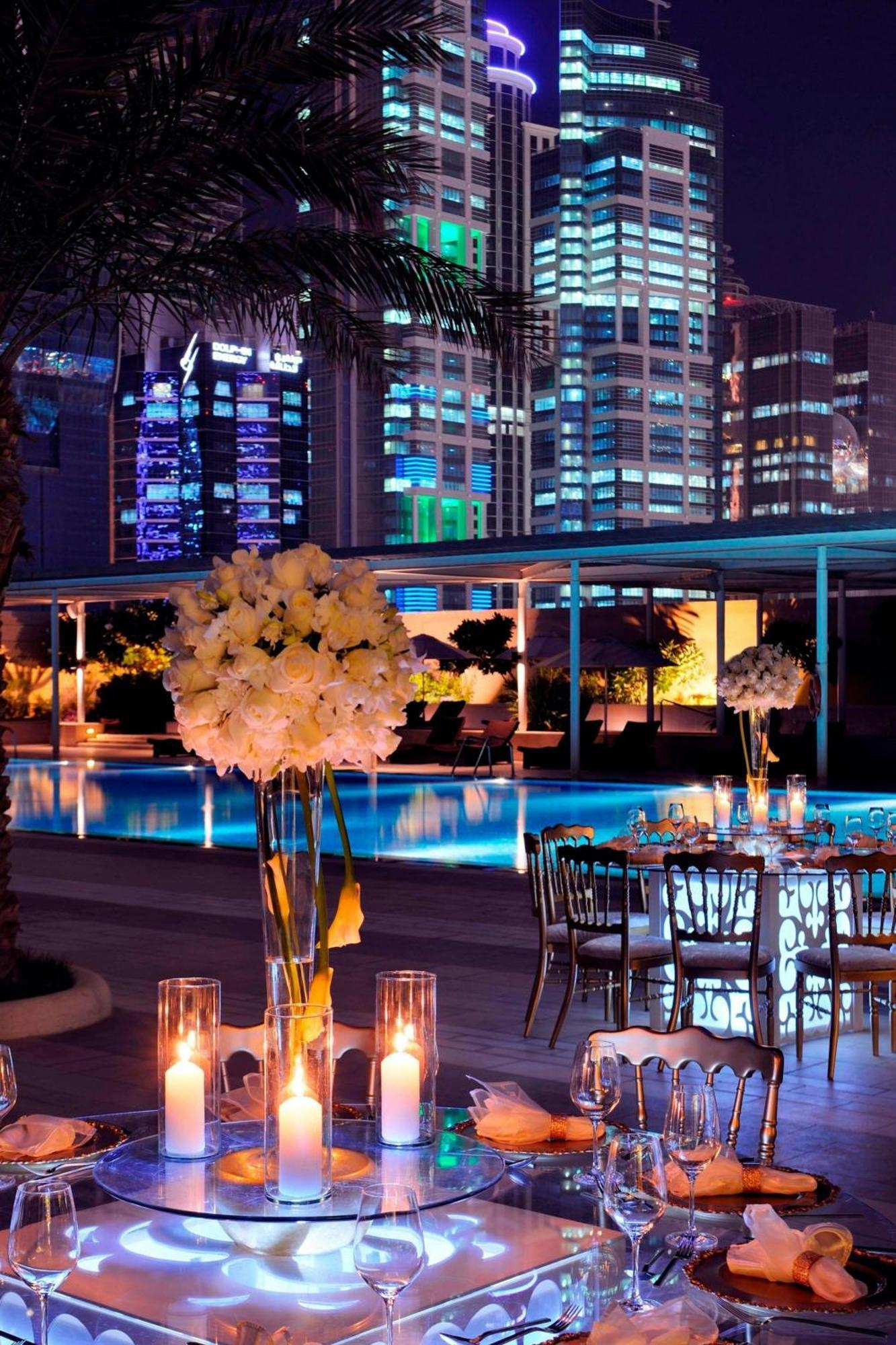Marriott Marquis City Center Doha Hotel Екстер'єр фото The pool at the Address Downtown Dubai